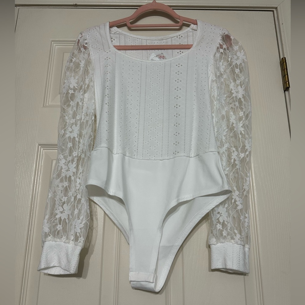 White Lace Sleeve Bodysuit